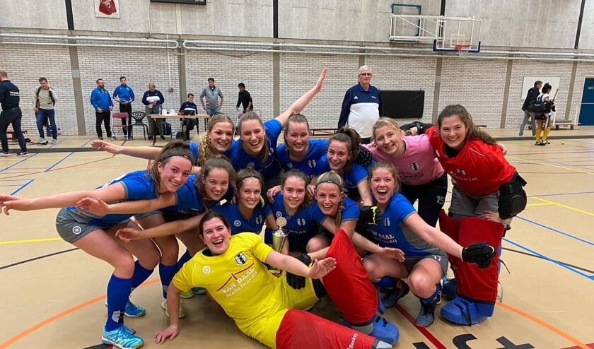 Ring Pass Delft dames 1 schrijft geschiedenis