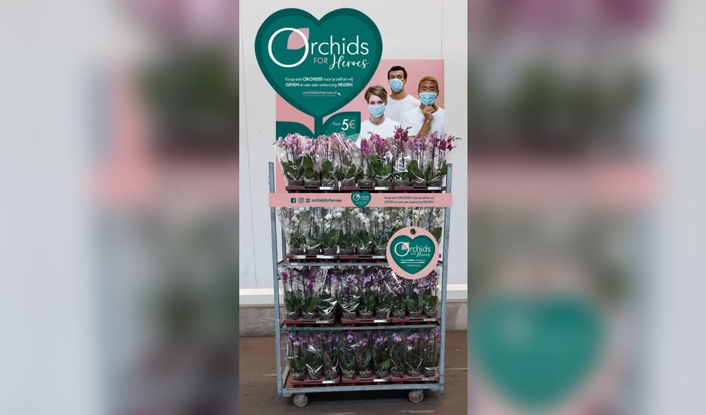 Koop een orchidee voor jezelf en PLUS Bomenwijk geeft er een aan de zorghelden!