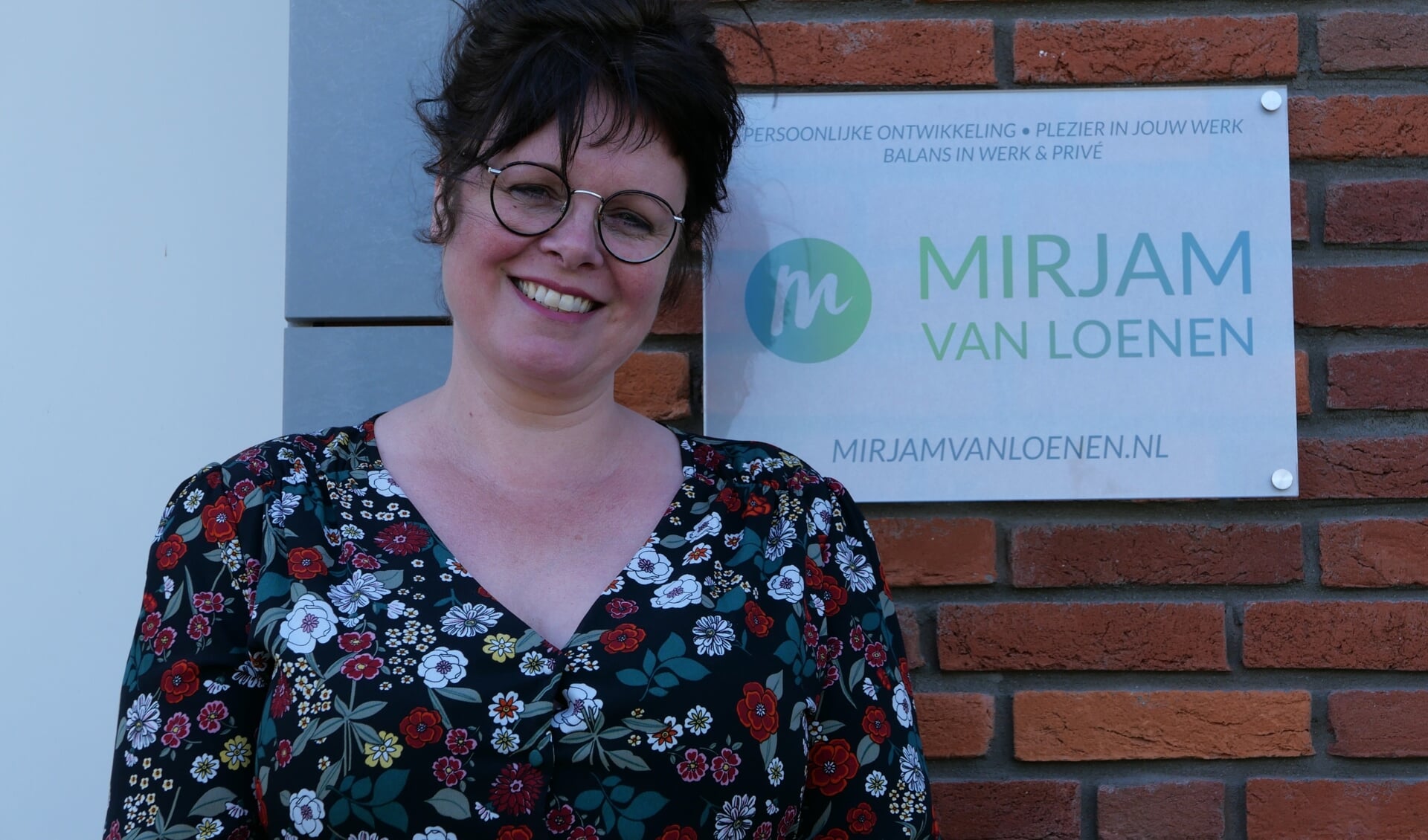 Mirjam van Loenen coacht mensen in relatie tot hun werk of studie 