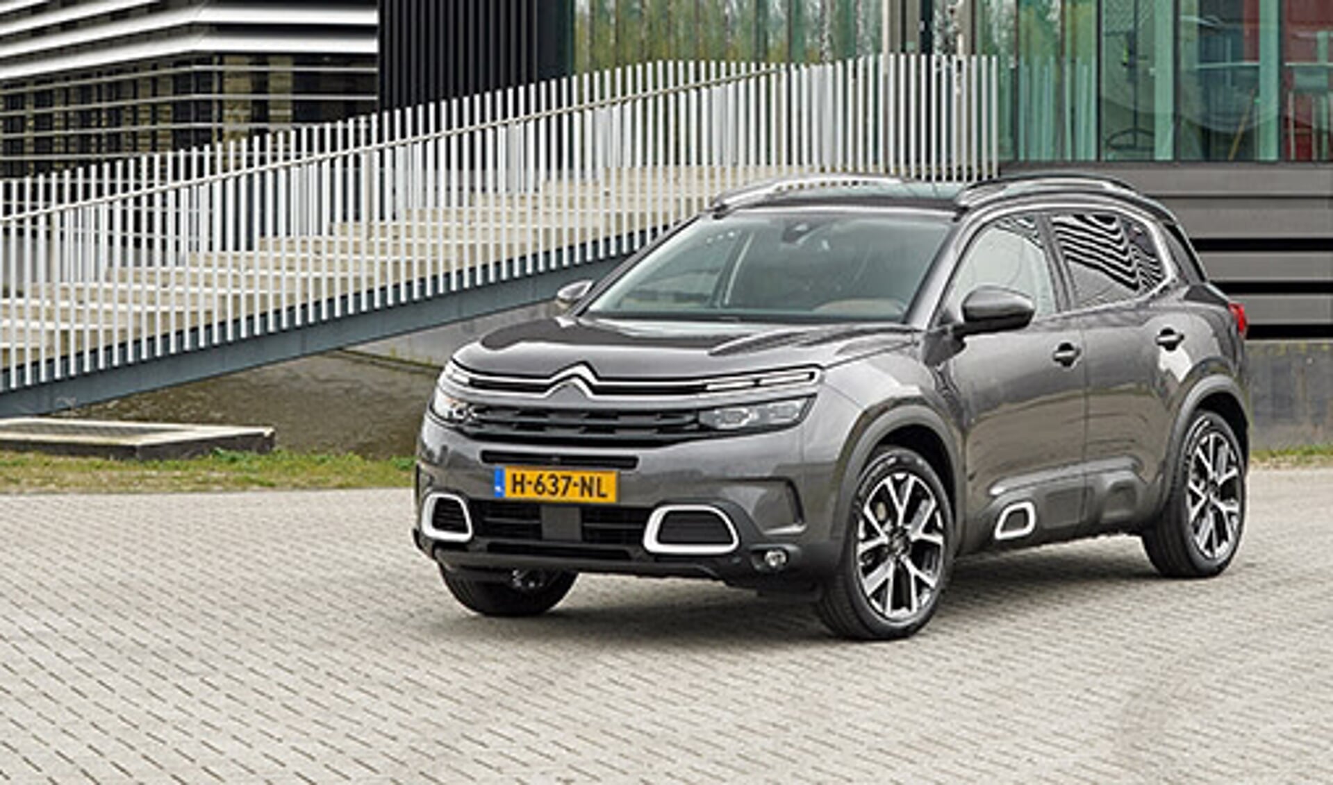 De soepele en zuinige Citroën C5 Aircross SUV Puretech.