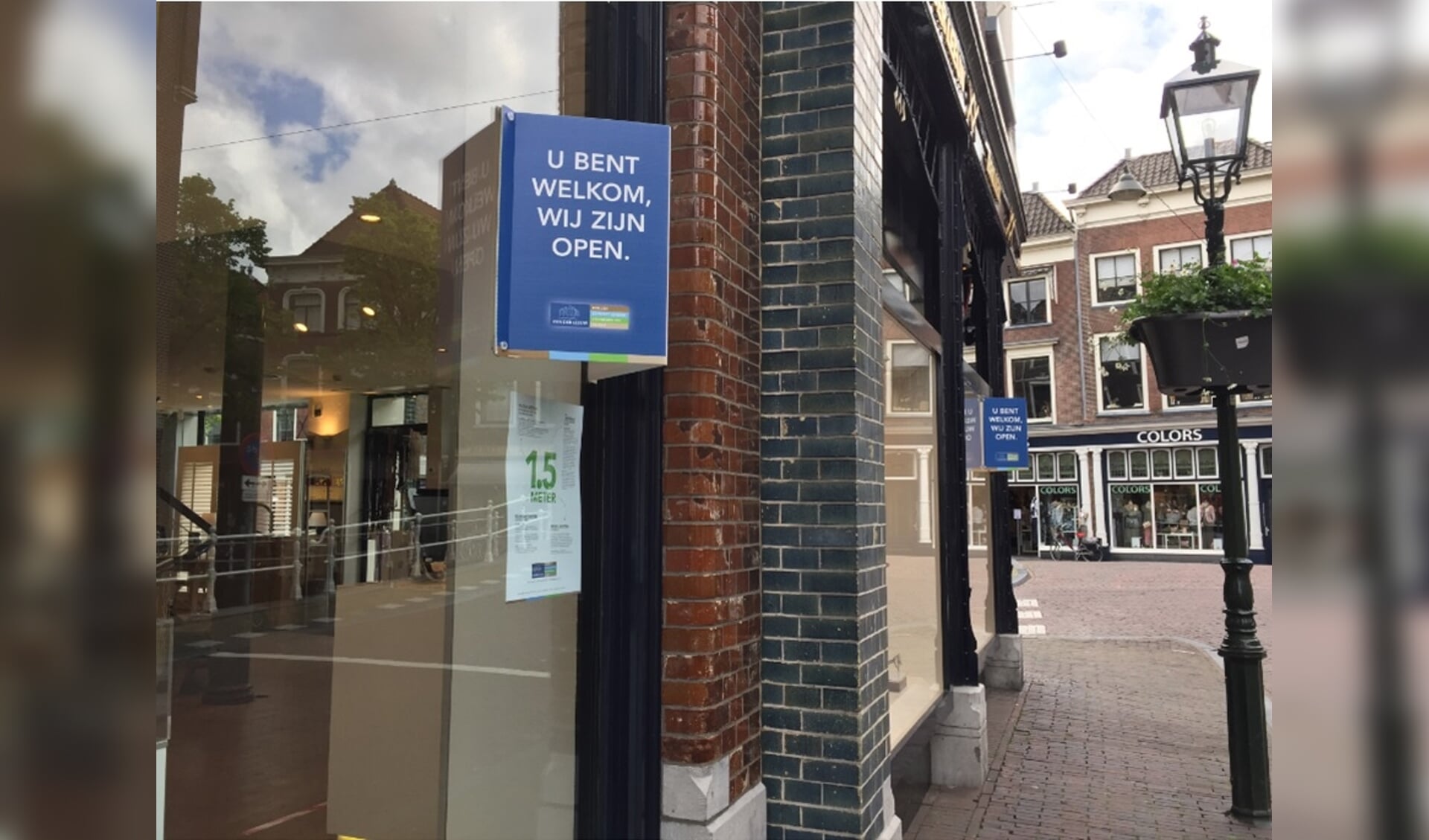 Sinds 4 april is de winkel van Van der Leeuw Optiek weer geopend