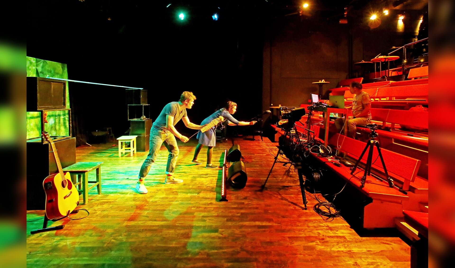 In het Rietveld Theater vinden nu nog voorstellingen plaats zonder publiek (Foto: Koos Bommelé)