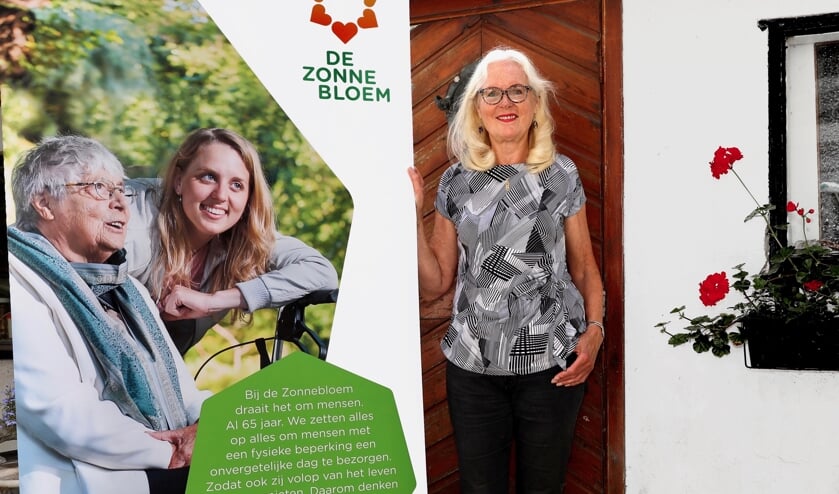 Linda doet haar vrijwilligerswerk met veel passie (Foto: Koos Bommelé)