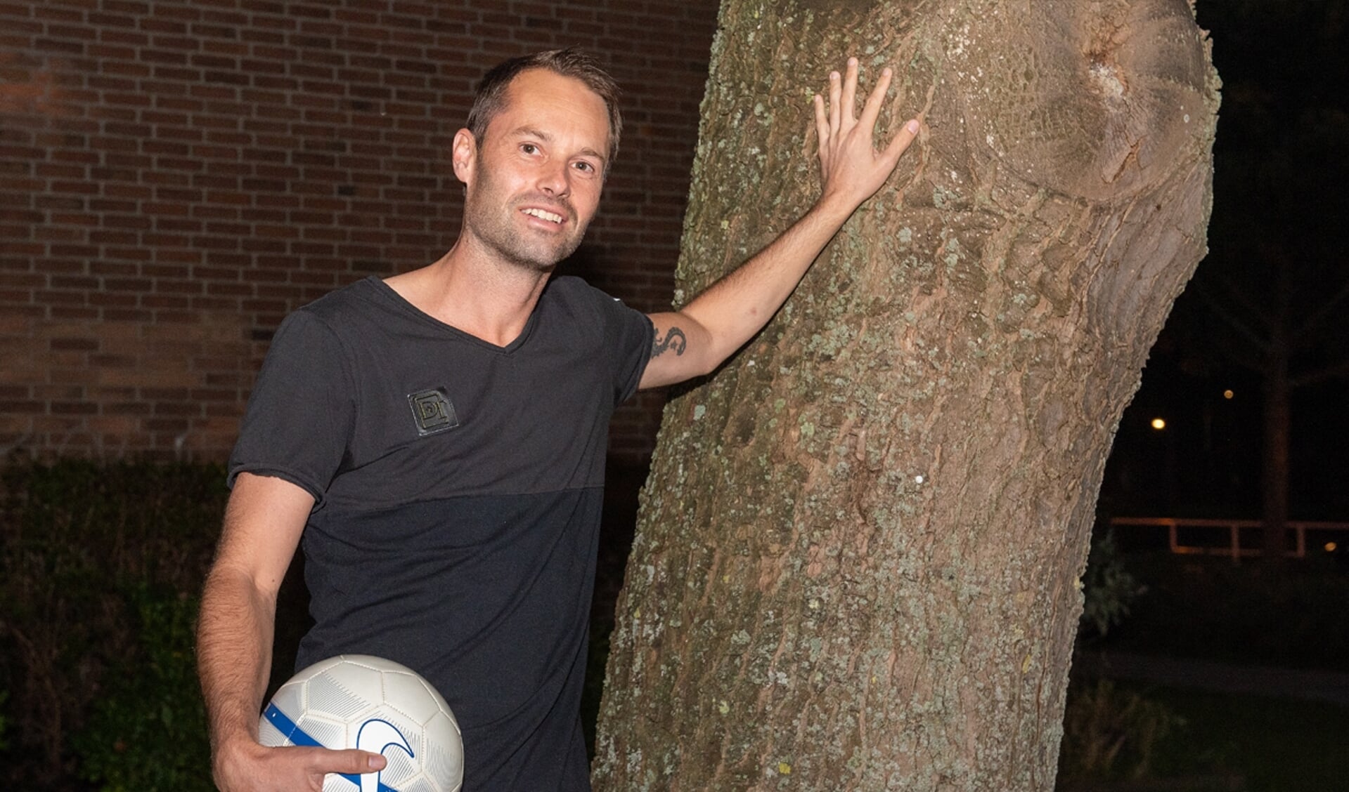 Roel de Graaff stopte al op 30 jarige leeftijd: "Ik mis het voetballen zo nu en dan, het is toch een sociaal gebeuren." (Foto: Roel van Dorsten)