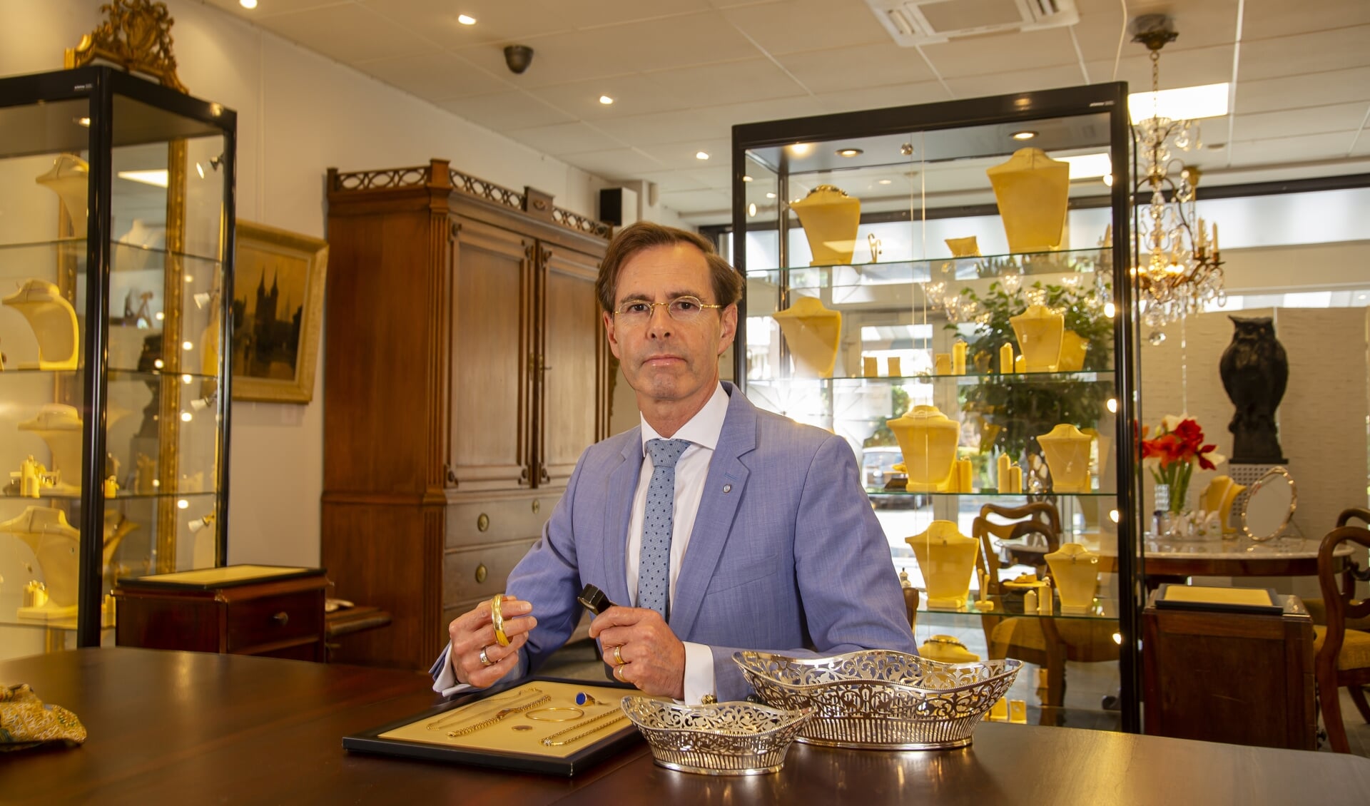 Chris van Waes, Juwelier, Antiquair uit Poeldijk