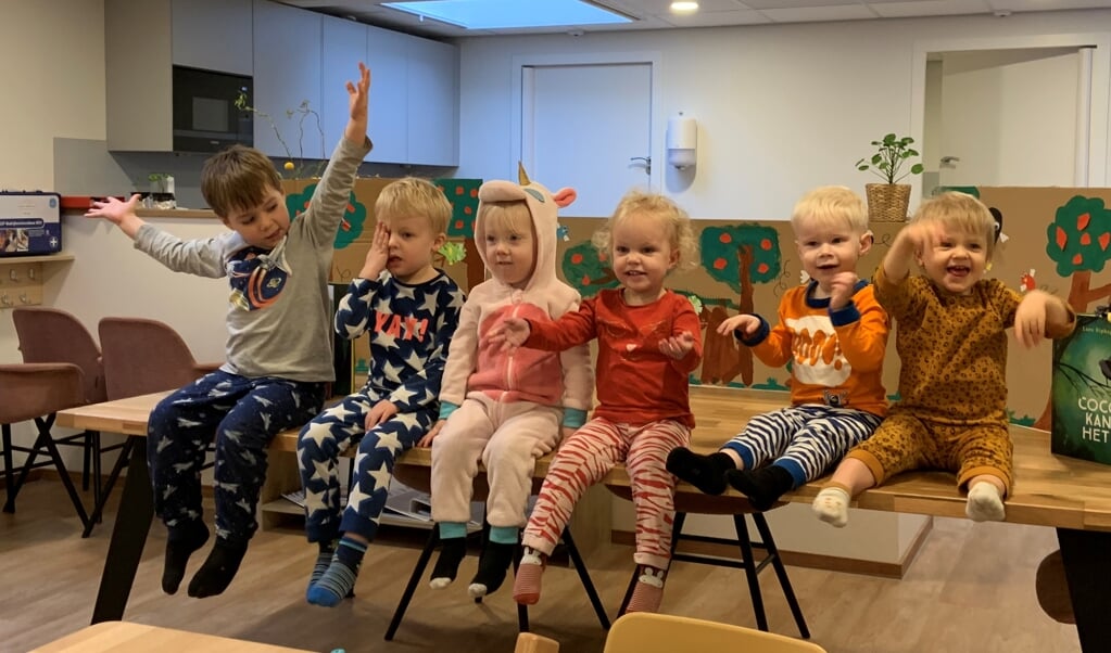 Een aantal kinderen kon op locatie genieten van het voorleesontbijt.