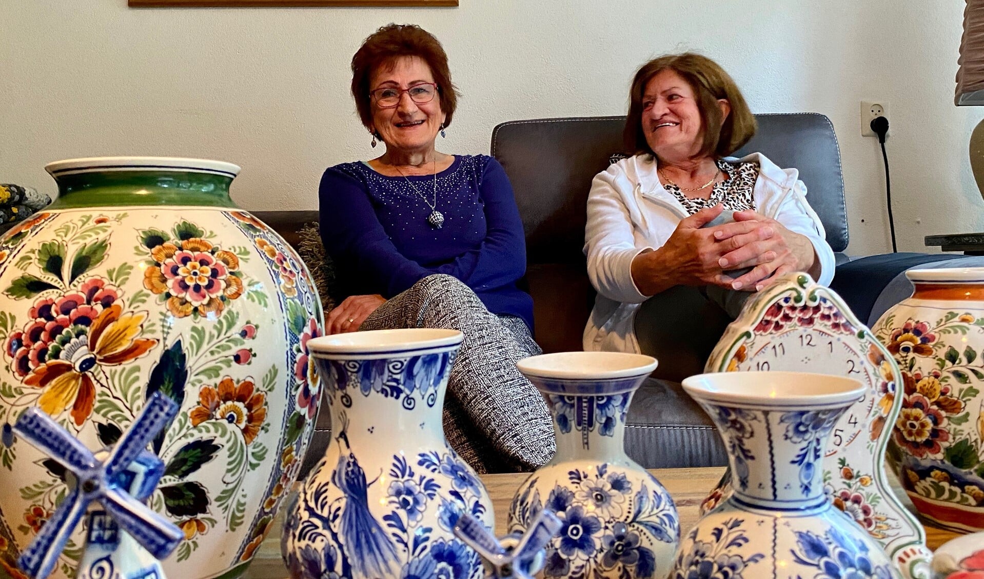 Gerda van Dam (links) en Marianne Staakman: ‘Het was over en uit.’
(Foto: Rob van Es)
