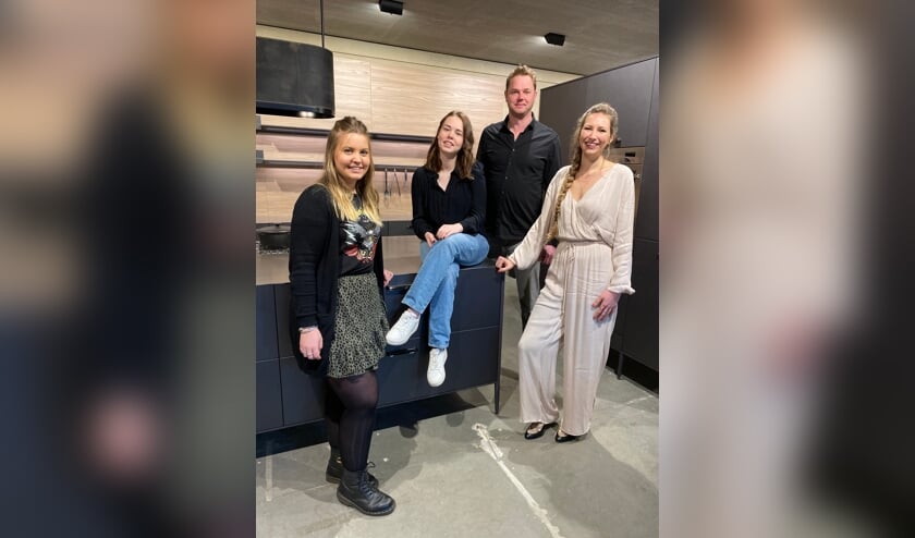 <p>Het team van Keukenstudio Paul</p>