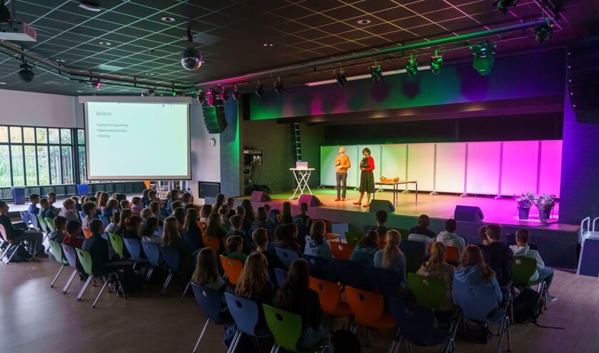 <p>Afgelopen weken hebben de leerlingen in teamverband gewerkt aan de opdracht van de provincie </p>