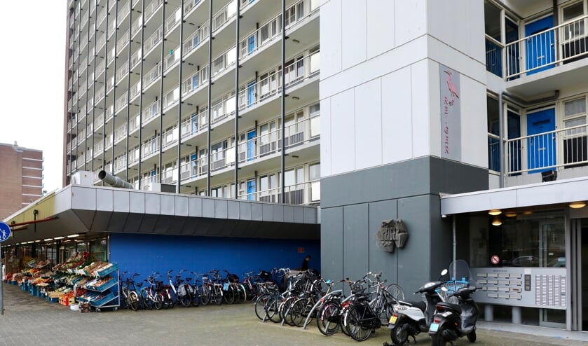 <p>Bewoners van de Reiger eisen oplossingen voor rattenoverlast, vochtproblemen en kou in huis <br>(Foto: Koos Bommelé)</p>