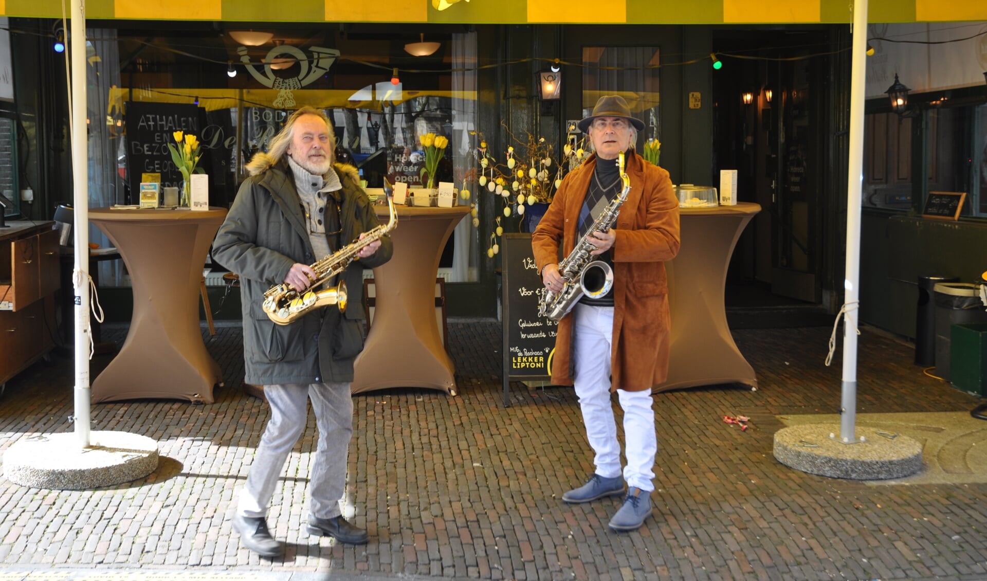 Peter de Ronde, oud-gitarist bij The Golden Earrings en journalist Martin Reitsma blazen het eerbetoon nieuw leven in. (Foto: Els de Wit)