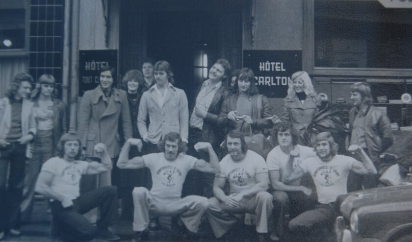 <p>De Delftse Bodybuilders van Sportschool Olympus deden ook mee aan internationale wedstrijden zoals hier in Luxemburg in 1974</p>