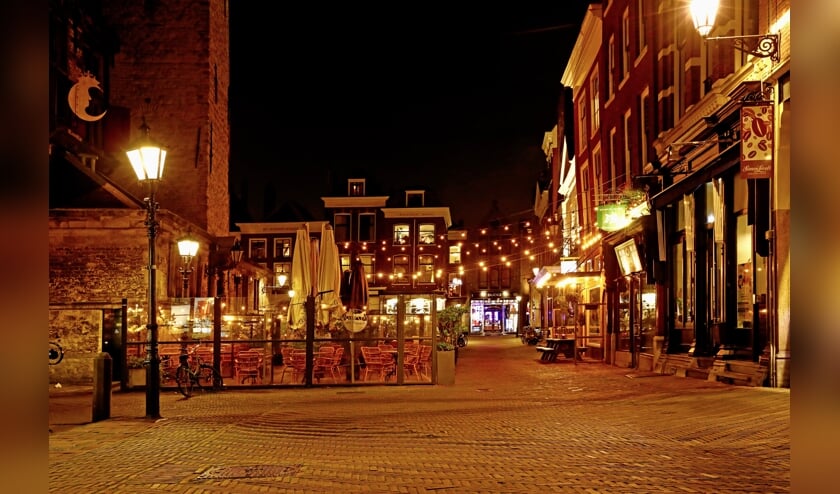 <p>In Delft komt meer ruimte voor terrassen, muziek en evenementen <br>(Foto: Koos Bommelé)</p>