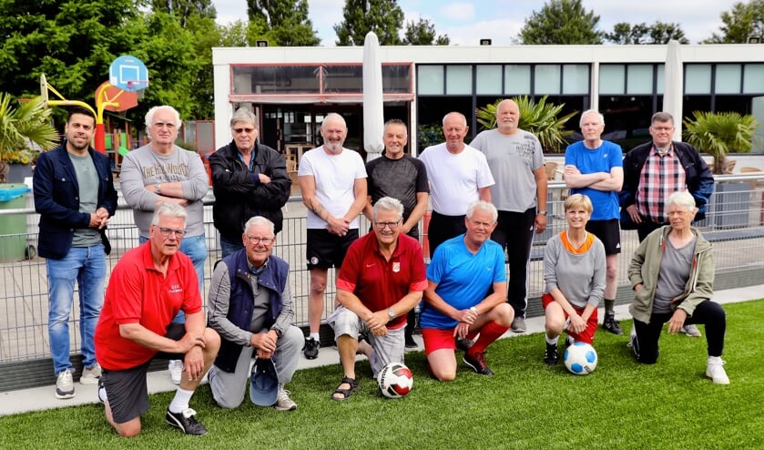 Walking Football werd afgelopen donderdag afgetrapt bij Full Speed (Foto: Koos Bommelé)