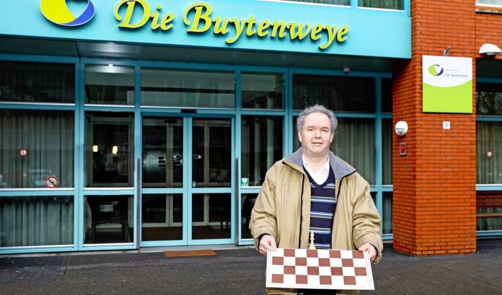 Bart van Cleef verzorgt binnenkort weer schaaklessen (Foto: Koos Bommelé)