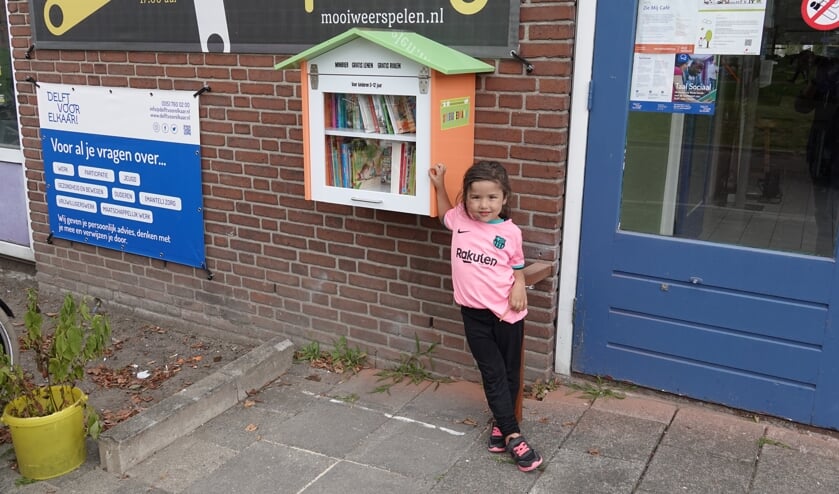 <p>De nieuwe MiniBieb in Poptahof</p>