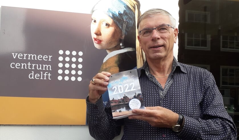 <p>Wim van Leeuwen met de scheurkalender</p>