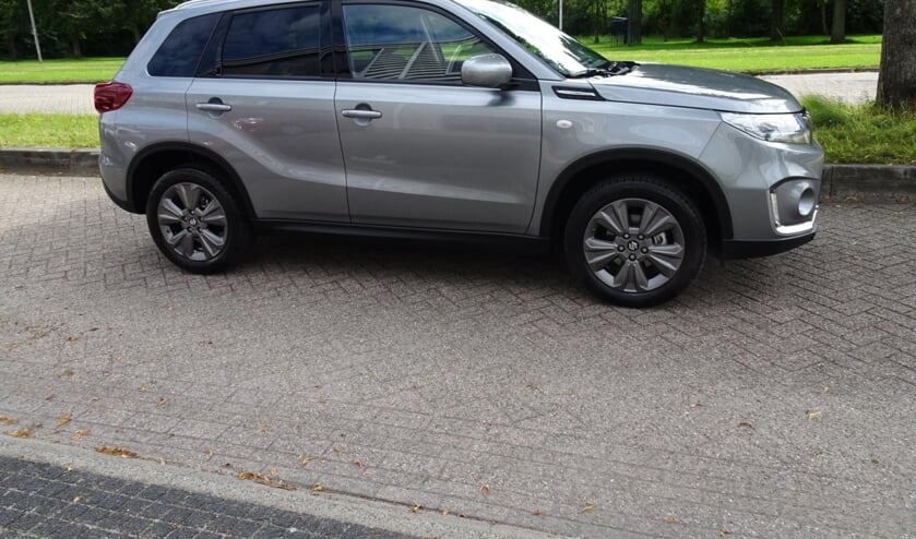 <p>Suzuki Vitara Hybrid uit 2020 </p>