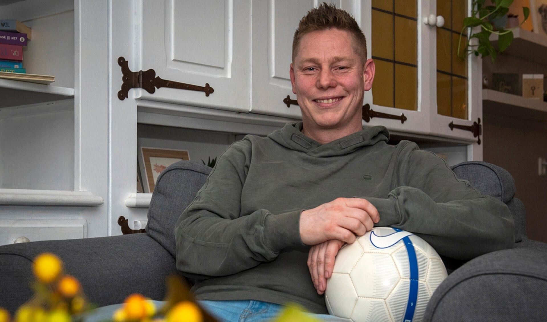 Elvin de Jong mist nog dagelijks het voetbalspelletje: "Ik zou een arm willen missen om weer te kunnen voeballen." (foto: Roel van Dorsten)