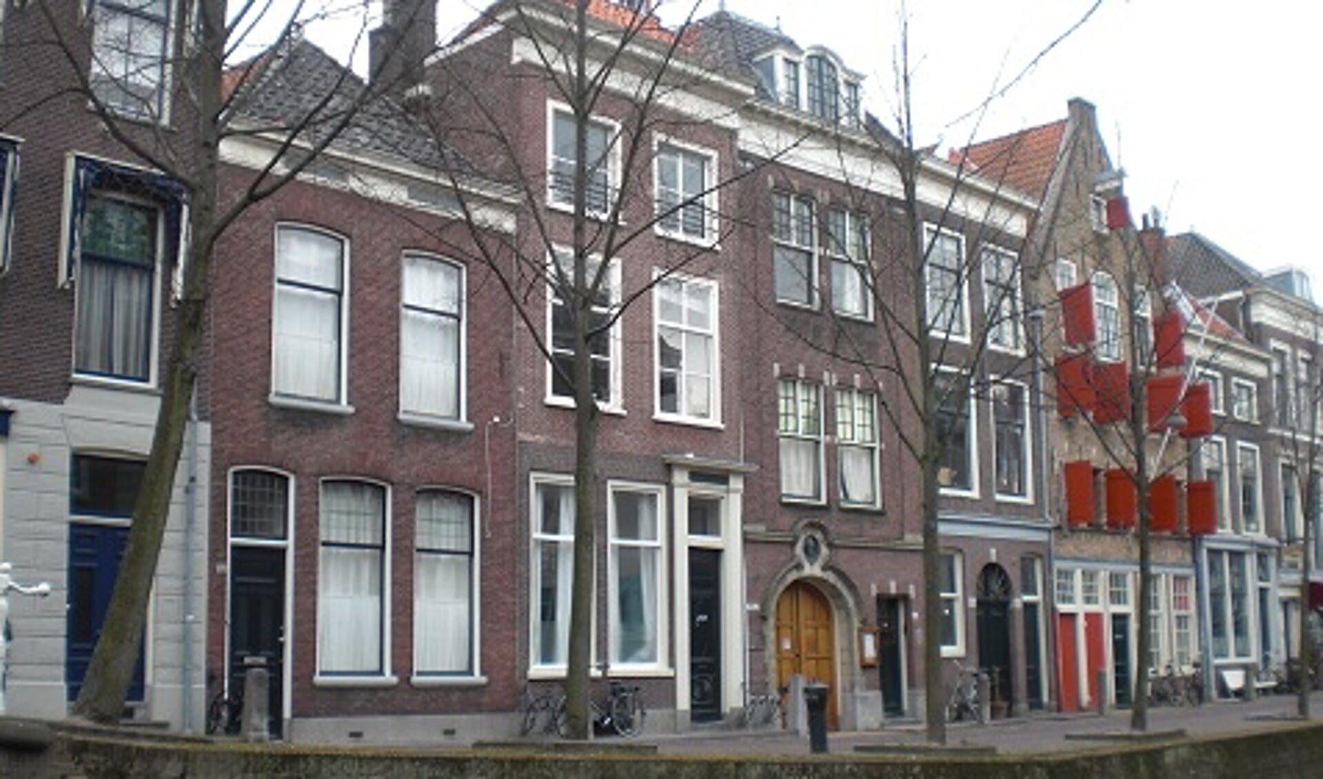 Het gezin Spoors heeft zowel aan de oost- als de westzijde van de Oude Delft gewoond.
Net ten noorden van de Binnenwatersloot. (Foto: J.W.Stolk)