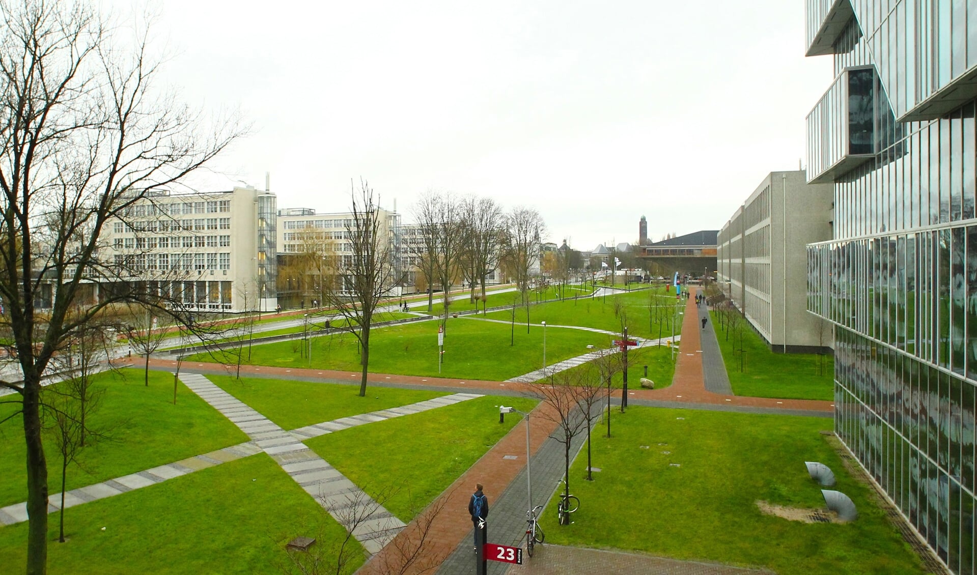 'Op de TU Delft Campus kan niet zomaar op elk veld gebouwd worden' (Foto: Koos Bommelé)