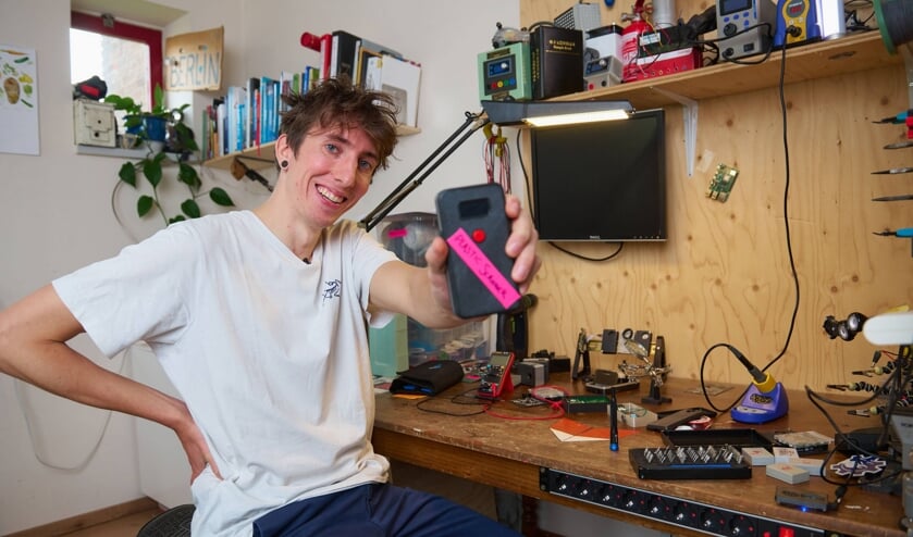 Jerry de Vos ontwikkelde een plastic scanner (Foto: David Stegenga)