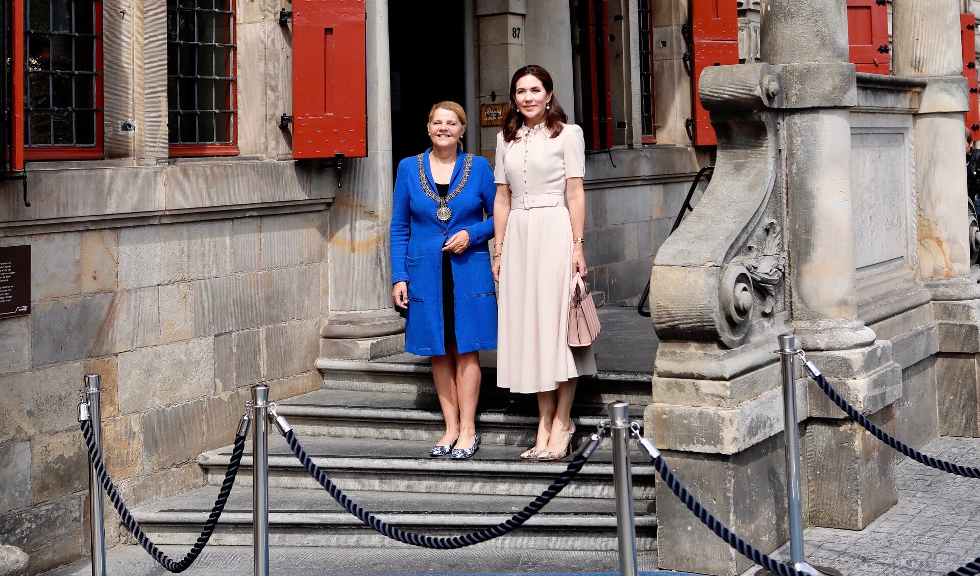 Burgemeester Marja van Bijsterveldt en prinses Mary van Denemarken (Foto: Koos Bommelé)