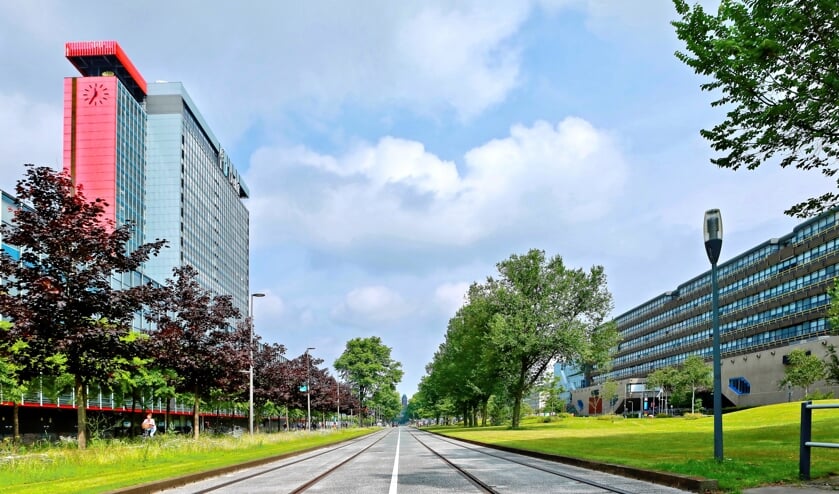 De trambaan ligt er, maar de tram rijdt er nog niet (Foto: Koos Bommelé)