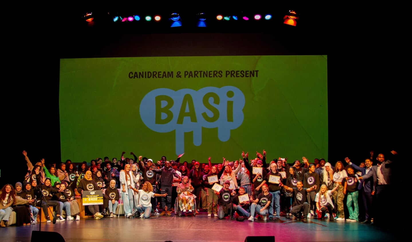 BSSI-jongeren krijgen een podium in Theater de Veste (Foto: Isobe Shoichi)