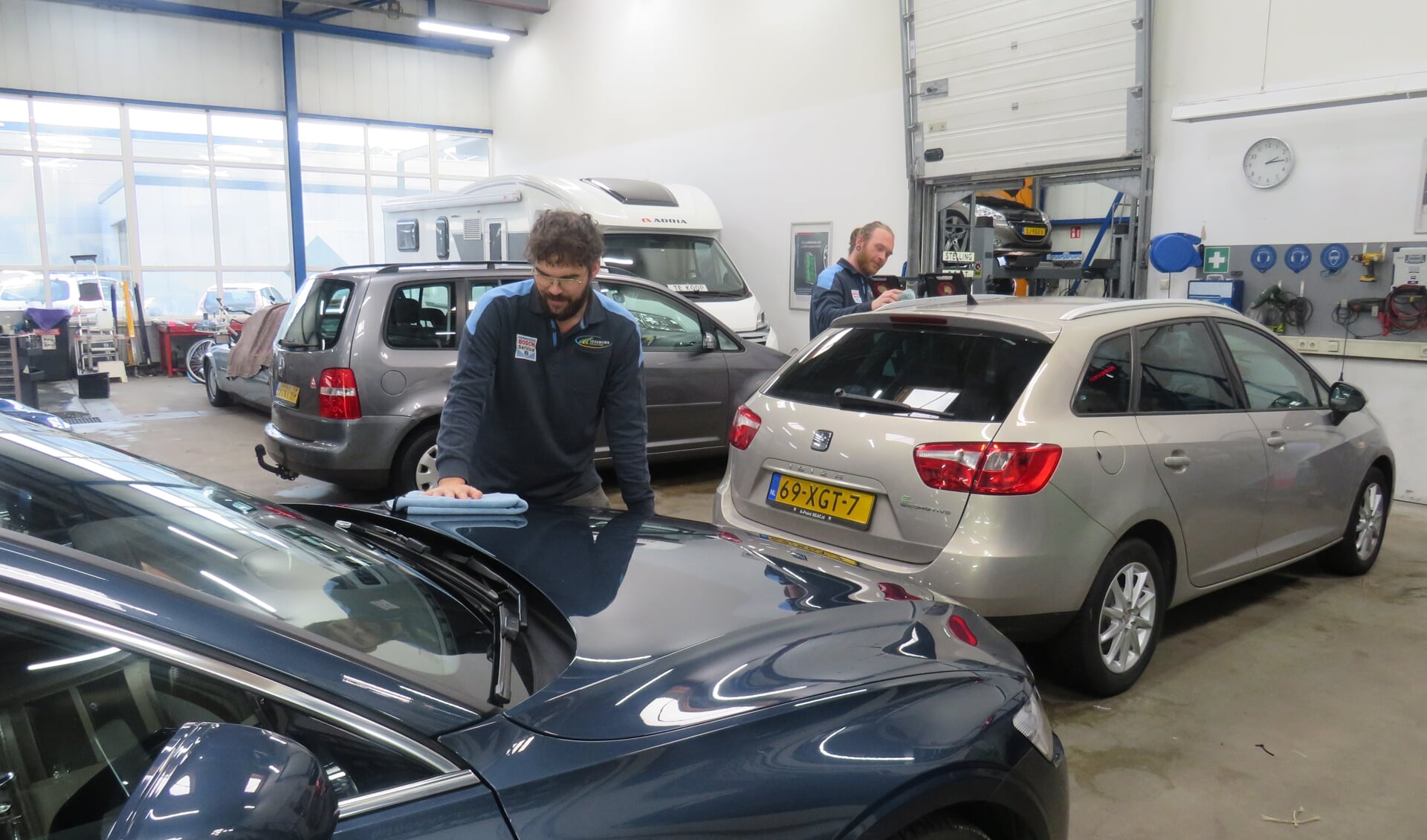 Idenburg Car Solutions is een veelzijdig bedrijf. Onderhoud, reparatie, airco-service en carwash, ze doen het allemaal. (Foto: PR) 