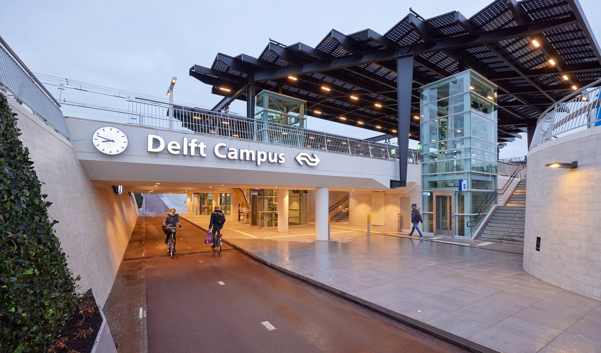 Station Delft Campus, nieuwbouw (Foto: Vincent Basler)