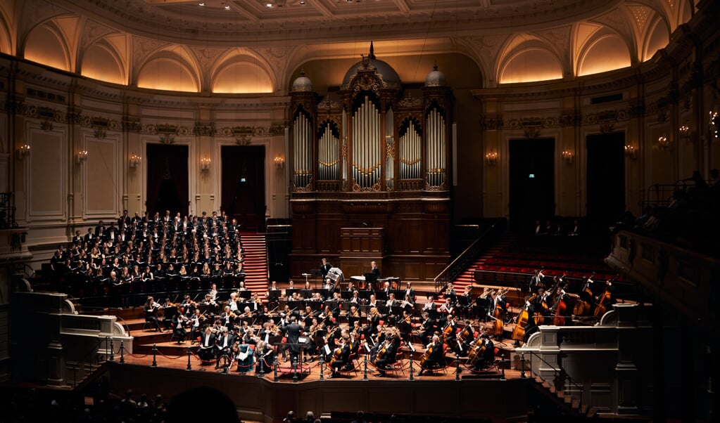 Hét studentenkoor en orkest van de TU Delft, Krashna Musika, geeft op woensdag 5, donderdag 6 en zaterdag 8 juli concerten in de Aula van de TU Delft. 
