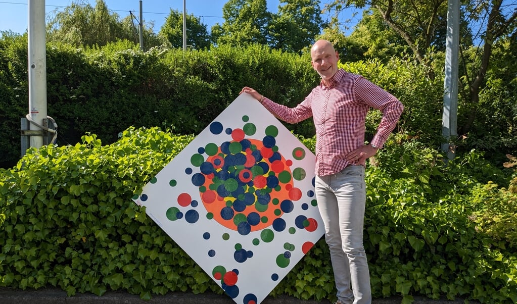 Walter Stamkart zet met het project WereldVerrijkers ook in Delft kunst in om bewoners te verbinden (Foto: PR). 