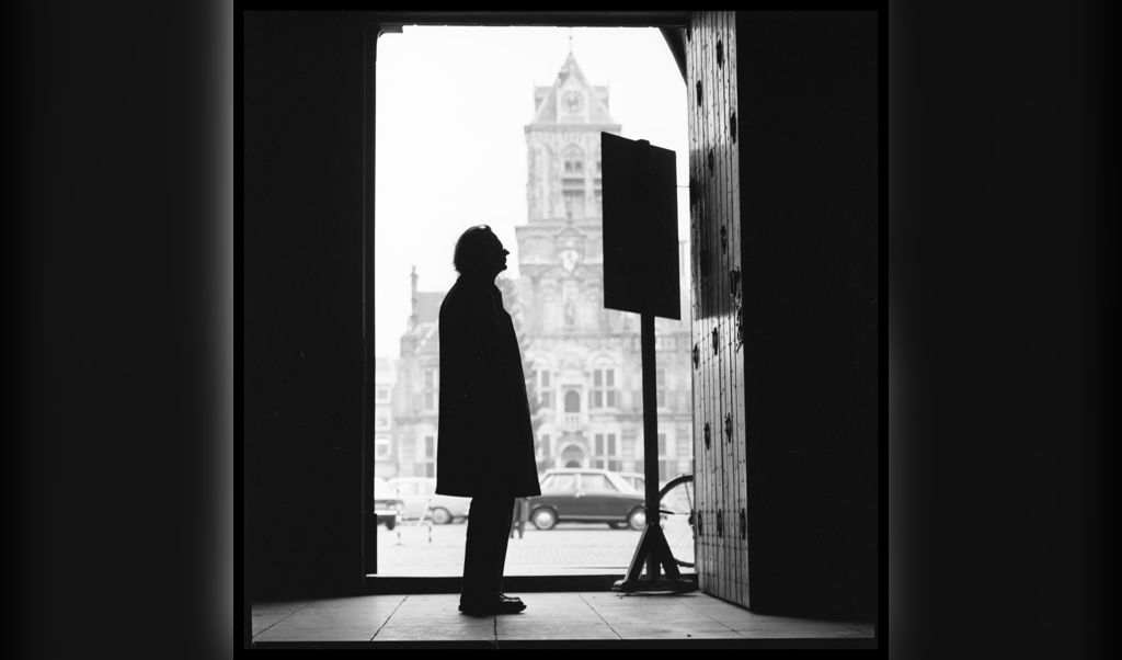 Museum Prinsenhof Delft organiseert speciaal voor de tentoonstelling 'Lothar Wolleh ziet Jan Schoonhoven. Meesters in ritme en licht' een fotowedstrijd, genaamd Jouw kijk op de stad. 