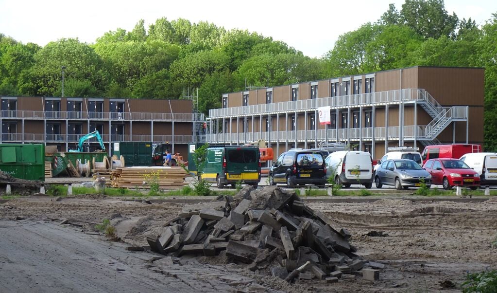 De flexwoningen aan de Mozartlaan in aanbouw.