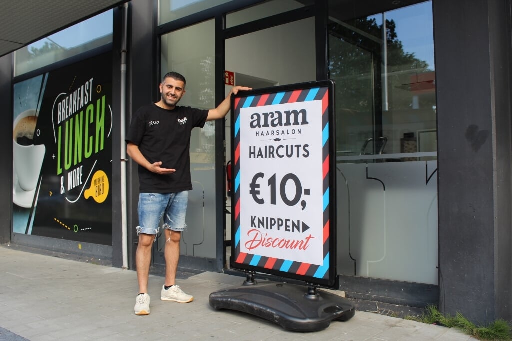 Aram heet je van harte welkom in zijn haarsalon! 