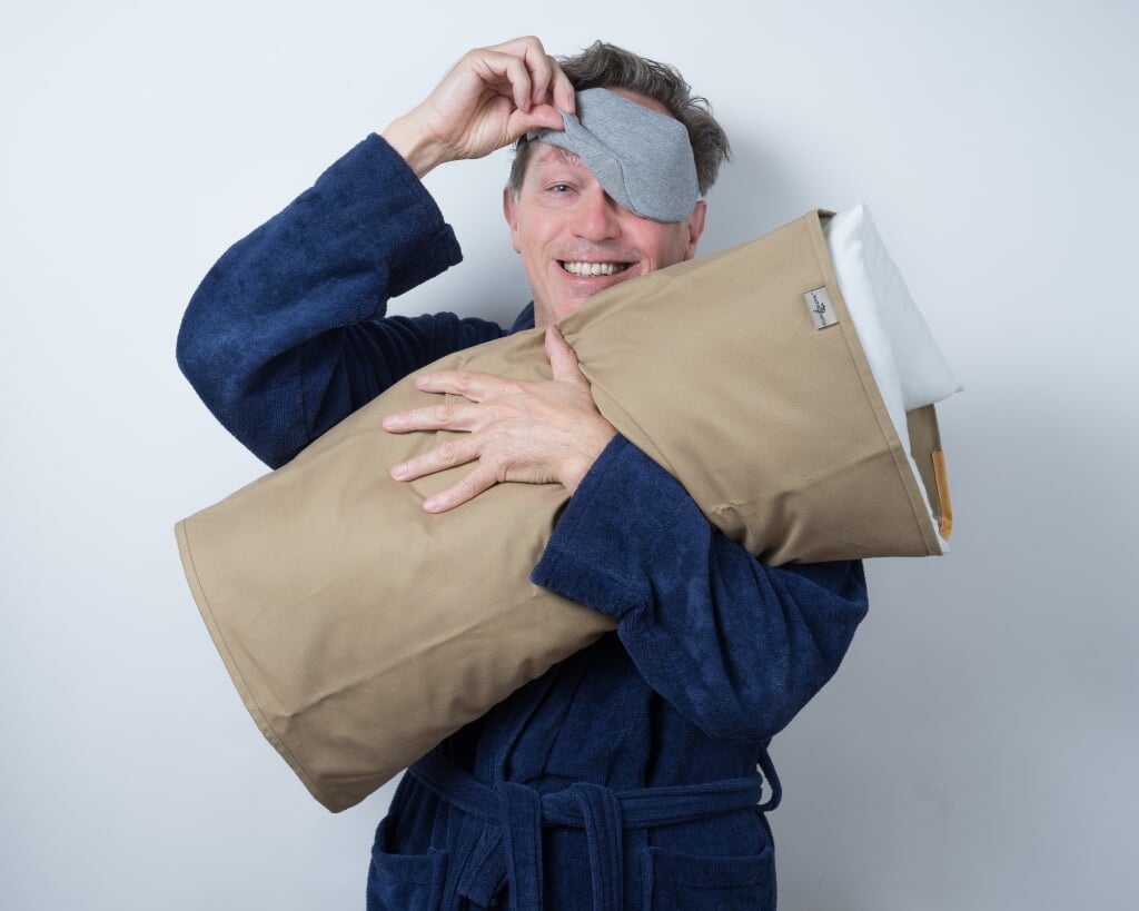 Met de Pillow Wrapper heb je je hoofdkussen in je achterzak. (Foto: PR) 