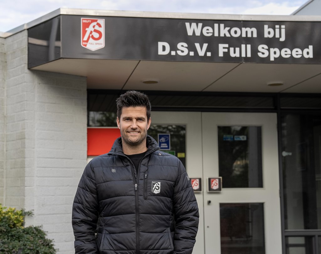 Frank Verhaar gaat Full Speed na dit seizoen verlaten en zal volgend seizoen aan de slag gaan als hoofdtrainer van Naaldwijk.   