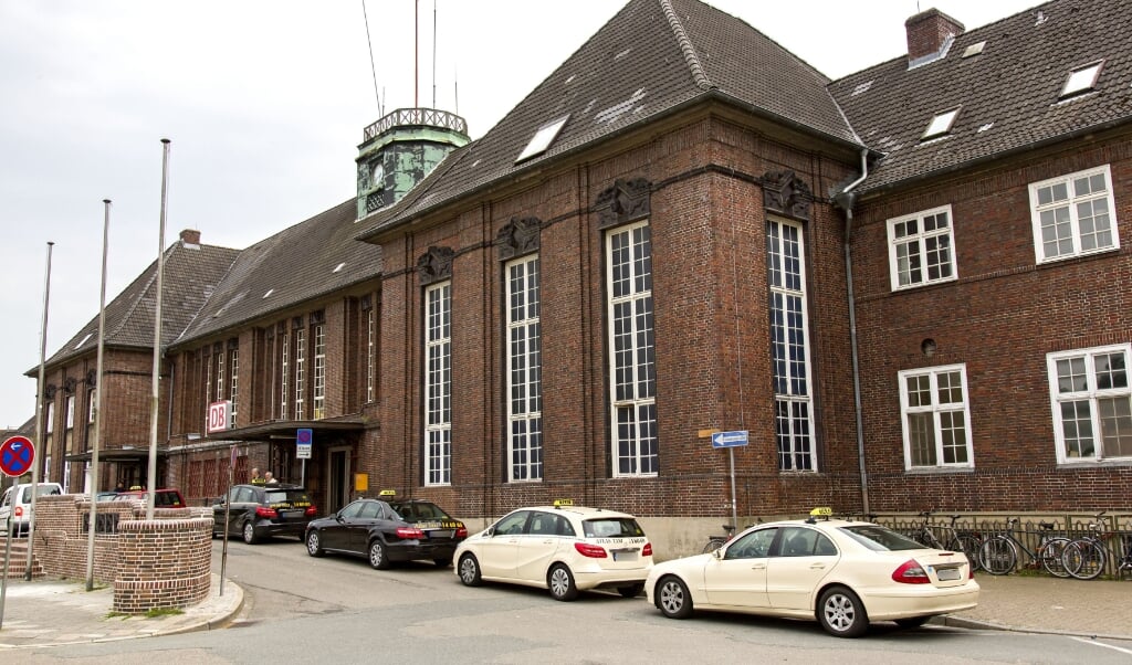 Manden var netop ankommet med toget fra Danmark, da han blev anholdt på banegården i Flensborg.    (Lars Salomonsen)