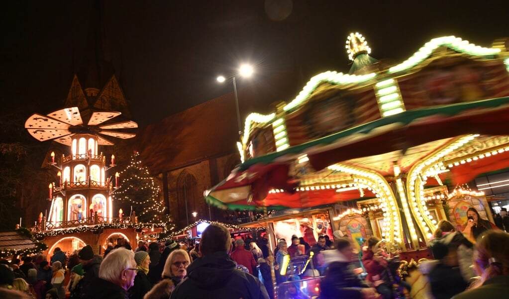 <p>Det skal nok blive julemarked med boder og forlystelser i Flensborg igen i år. Arkivfoto: Tim Riediger</p> (Tim Riediger)