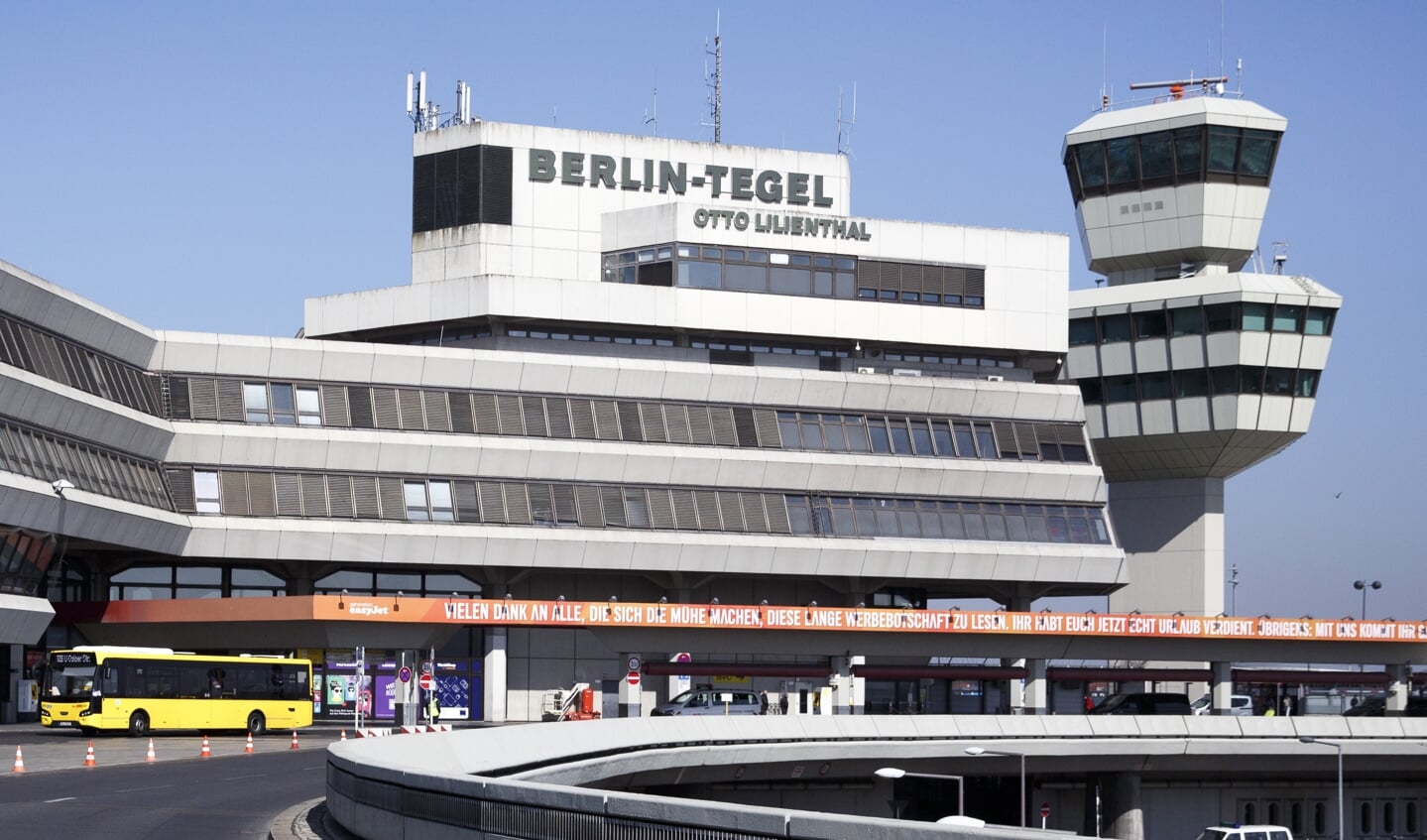 Alle Berlins borgere og rigtig mange gæster kender Tegels karakteristiske silhuet. Foto: Carsten Koall/dpa.