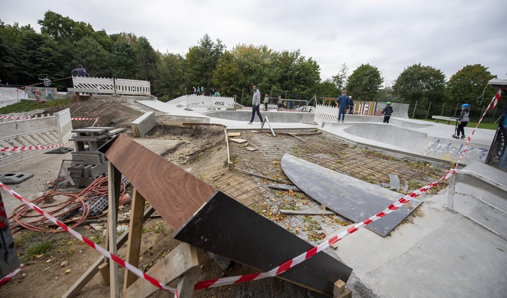 21. september: Af og til lignede det kaos, men hver dag kunne man se fremskridt i skaterparken. ( Tim Riediger)