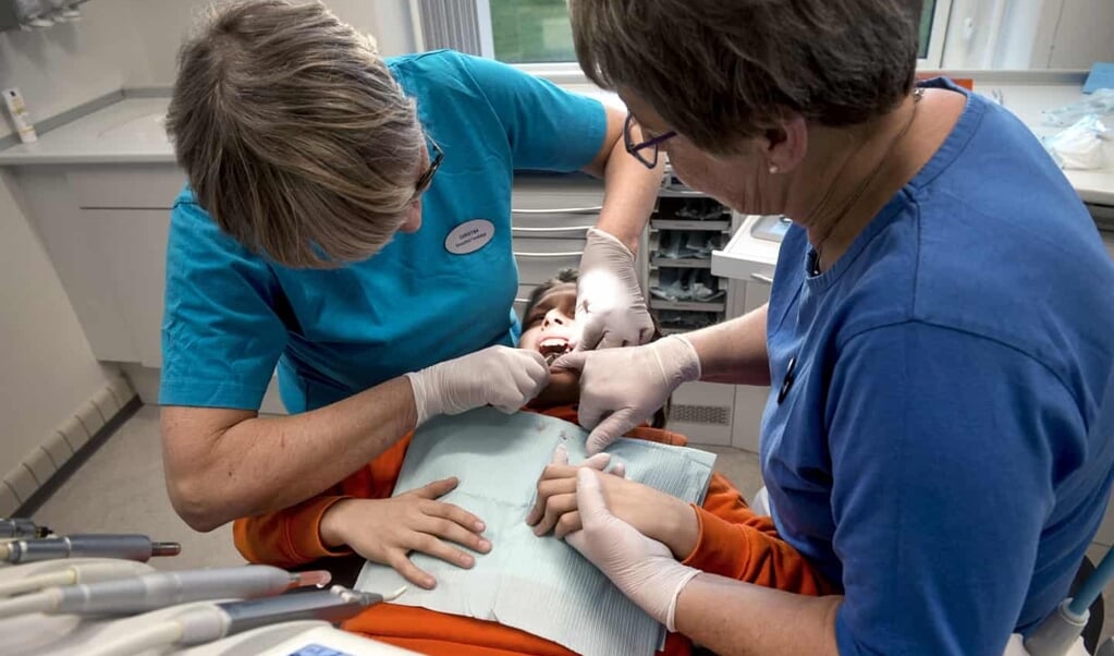 Den er gal med bisserne hos de 5-17-årige i Aabenraa Kommune, der har en tandsundhed, som ligger under gennemsnittet i Region Syddanmark, som også generelt er dårligt kørende. ( Søren E. Alwan)