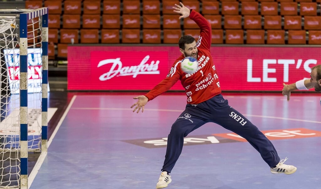 Akrobatische Einlagen im Tor wird Benjamin Buric im Januar auch für Bosnien-Herzegowina in der EM-Qualifikation liefern. ( Lars Salomonsen.)