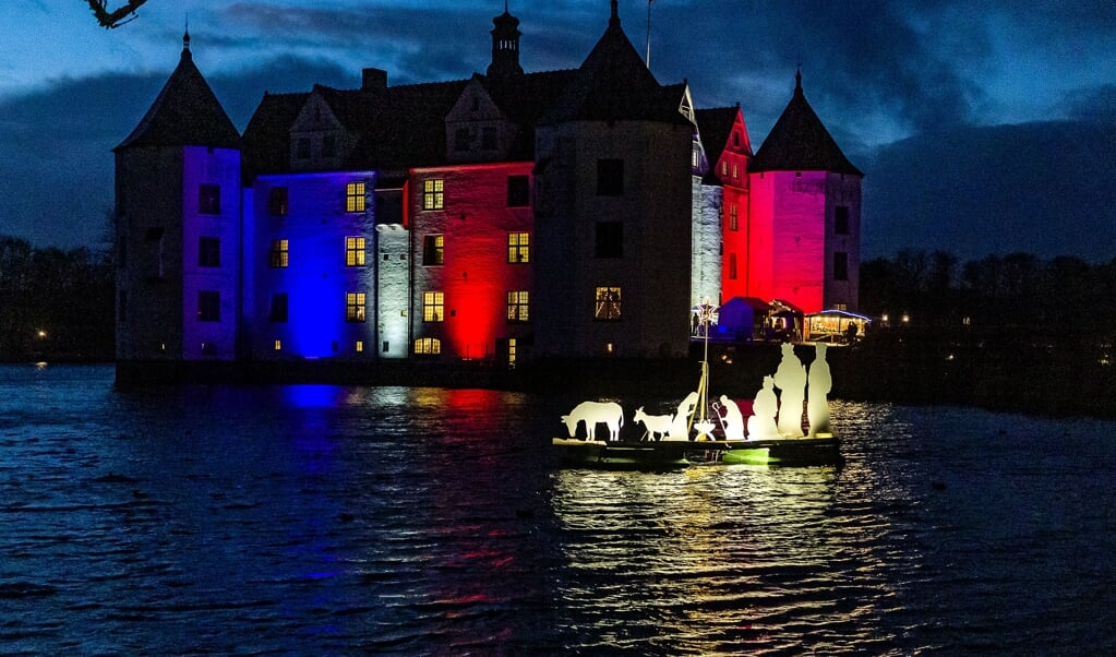 Die Glücksburger Märchenweihnacht wird in diesem Jahr ausfallen. Im Schlosspark sollen verschiedene Lichtinstallationen aber für eine weihnachtliche Stimmung sorgen. (Archivfoto: Lars Salomonsen)