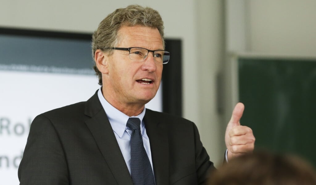 Åben søndag kan hjælpe detailhandlen og give folk flere oplevelser i efterårstiden, siger Slesvig-Holstens erhvervsminister Bernd Buchholz (FDP). ( Frank Molter/dpa)