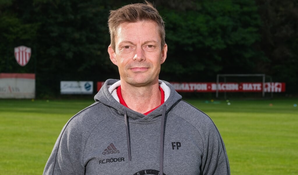 SIF-Coach Finn Petersen hospitierte beim 1. FC Köln.  (Archivfoto)