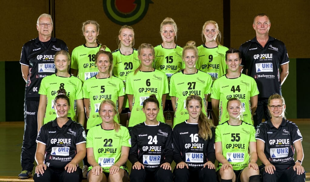 <p>Mit diesem Kader startet der TSV Nord Harrislee in die 2. Bundesliga. Lars Salomonsen.</p> (Lars Salomonsen.)