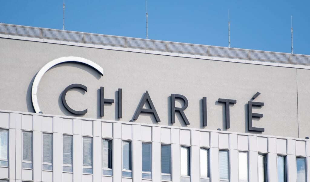 <p>I 32 dage var Navalnyj indlagt på Charité-hospitalet i Berlin, hvor han blev udskrevet onsdag. Christophe Gateau/dpa.</p> (dpa)