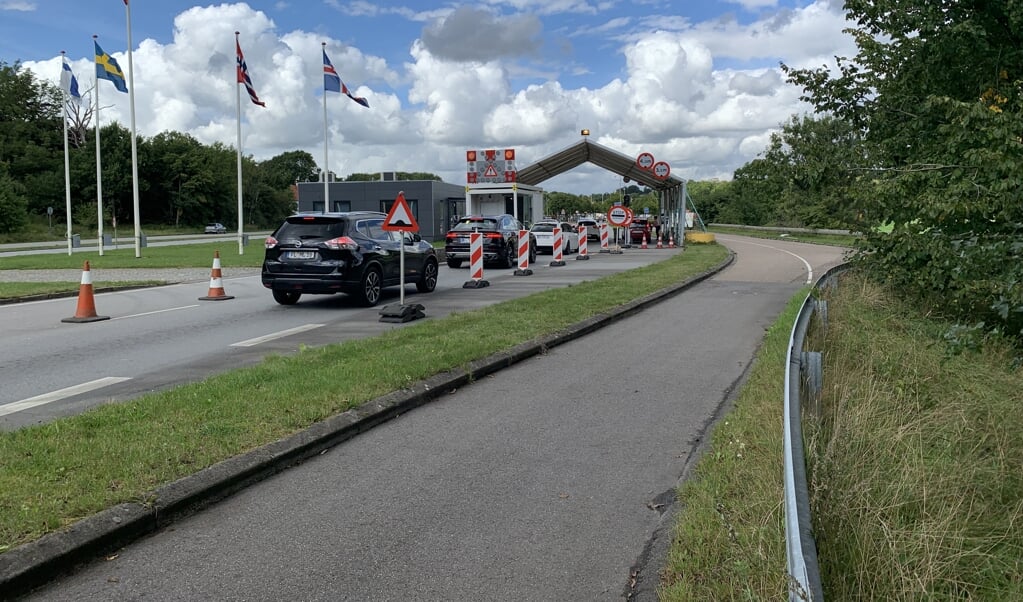 Presset på grænsen er aftaget en smule. Men trafikanterne må fortsat forvente ventetider, hvis der er mange undervejs. (Kasper Skovse.)